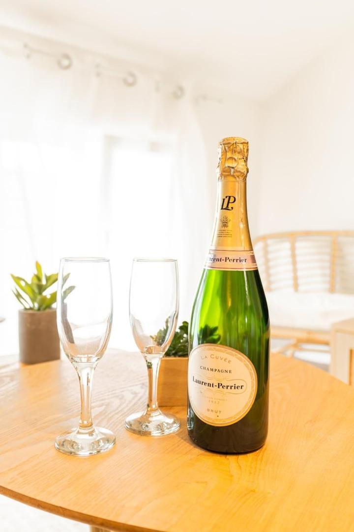 Duplex Confortable En Centre Avec 2 Chambres Châlons-en-Champagne Eksteriør bilde